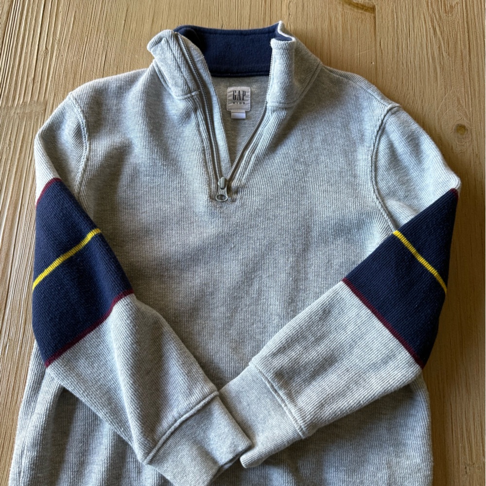 GAP boys Gray and Navy Zip-Up Sweater